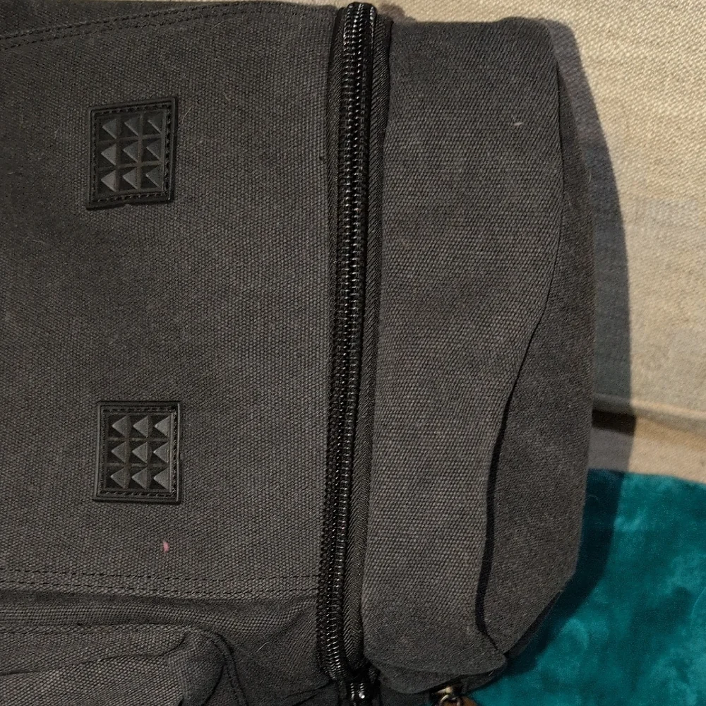 Black Expandable Canvas Duffel Bag With Shoulder Strap
